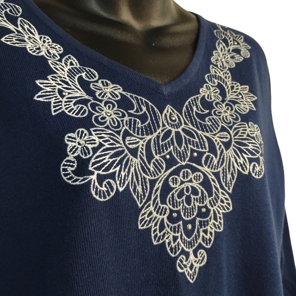 Alfred Dunner Women's Petite Embroidered Fringe Sweater Navy Size PL - Picture 8 of 11